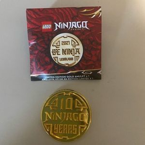 NWT Lego Ninjago gold amulet